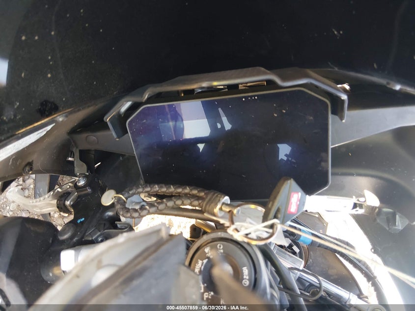 2021 APRILIA RSV4 auction photo 7