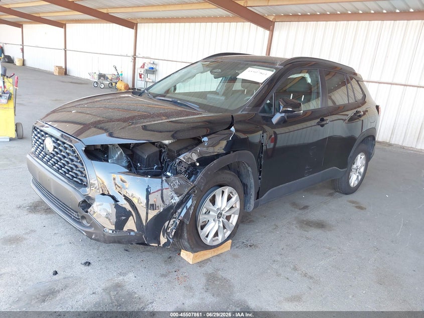2024 TOYOTA COROLLA CROSS auction photo 2