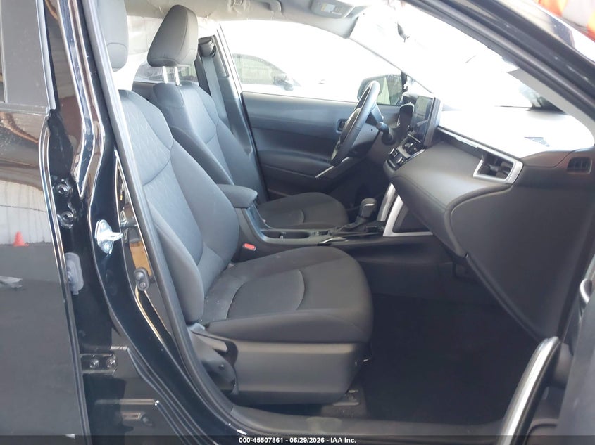 2024 TOYOTA COROLLA CROSS auction photo 5