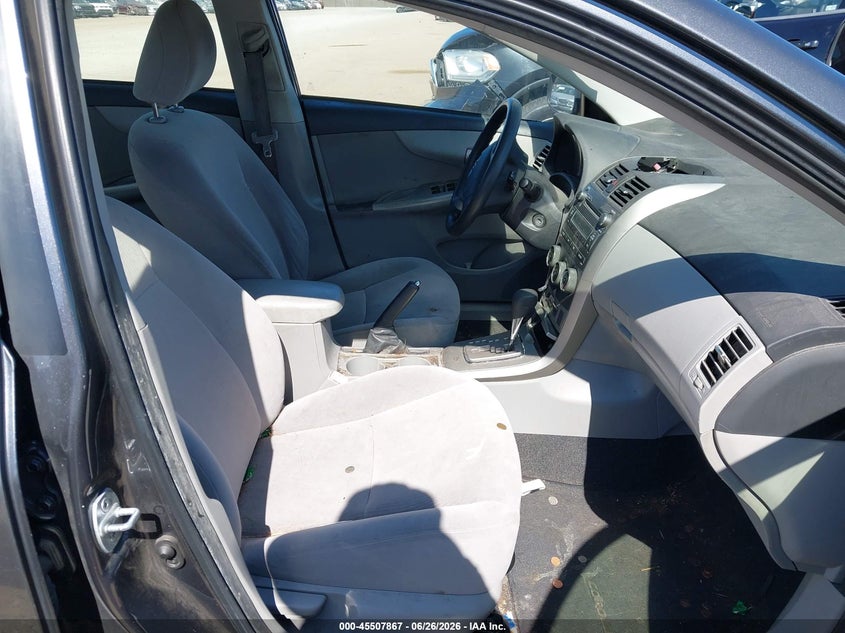 2011 TOYOTA COROLLA auction photo 5