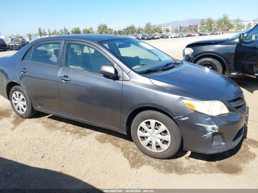 2011 TOYOTA COROLLA auction photo 6
