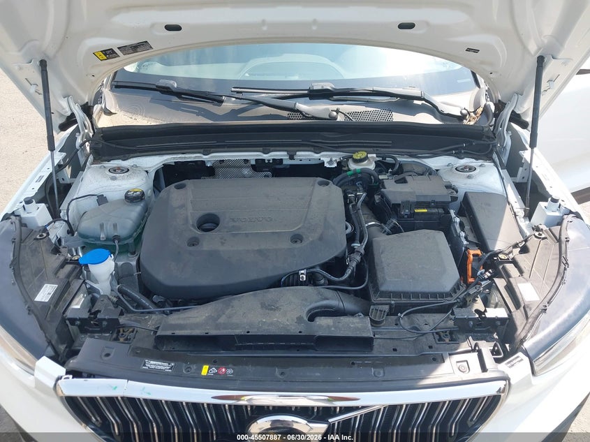 2025 Volvo Xc40 B5 Core Bright Theme VIN: YV4L12UJ0S2495863 Lot: 45507887