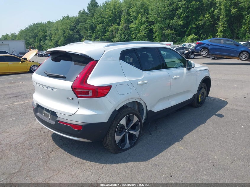 Vin: yv4l12uj0s2495863, lot: 46006103, volvo xc40 b5 core bright theme 20254
