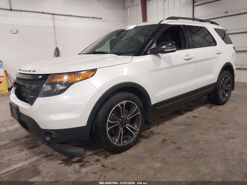 2015 FORD EXPLORER auction photo 2