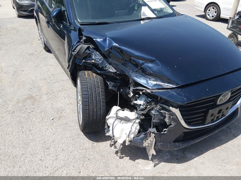 2017 MAZDA MAZDA3 auction photo 6
