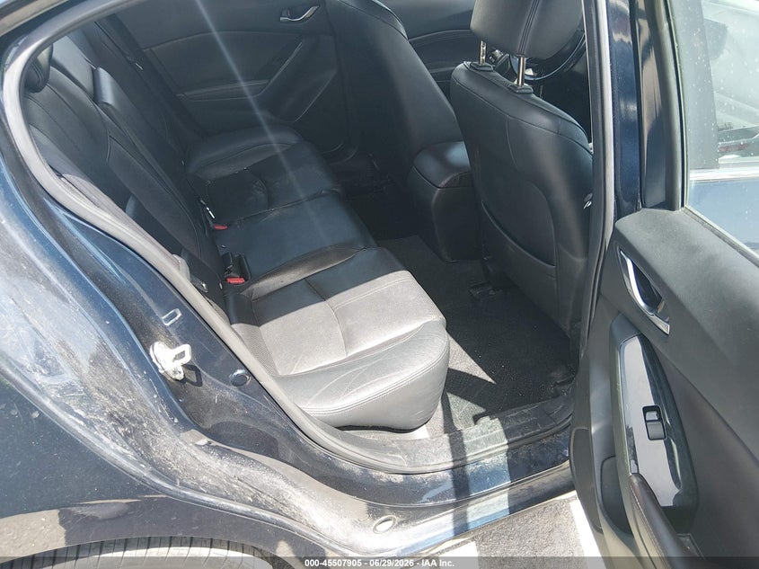 2017 MAZDA MAZDA3 auction photo 8