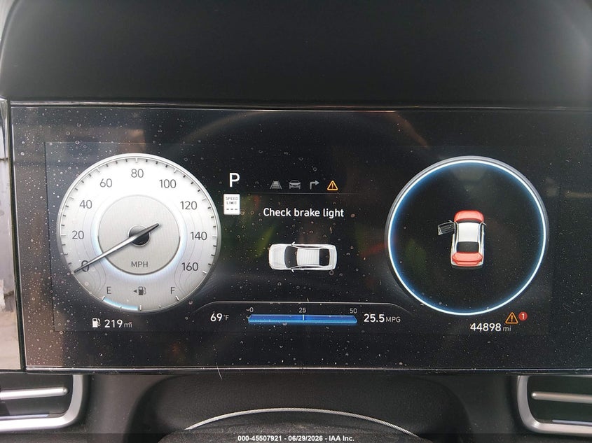 2024 HYUNDAI ELANTRA auction photo 7
