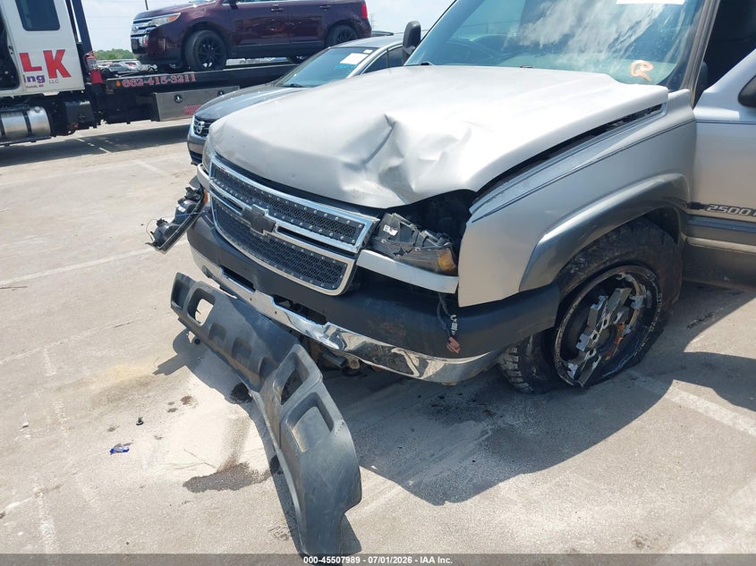 2005 CHEVROLET SILVERADO PICKUP 6.0L V-8 300HP