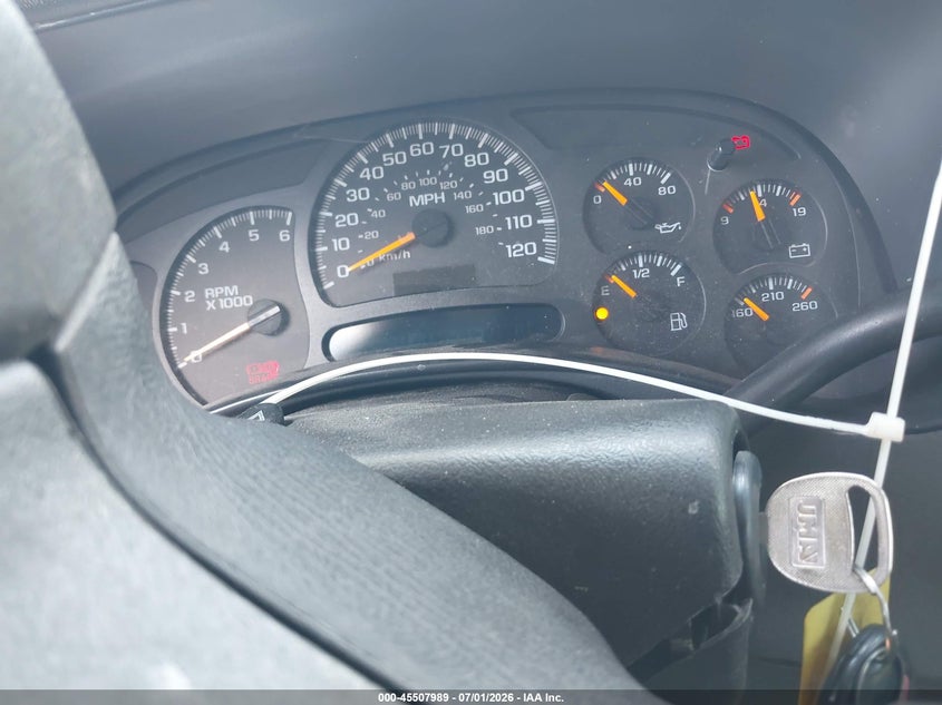 2005 CHEVROLET SILVERADO PICKUP 6.0L V-8 300HP