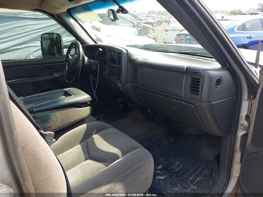 2005 CHEVROLET SILVERADO PICKUP 6.0L V-8 300HP