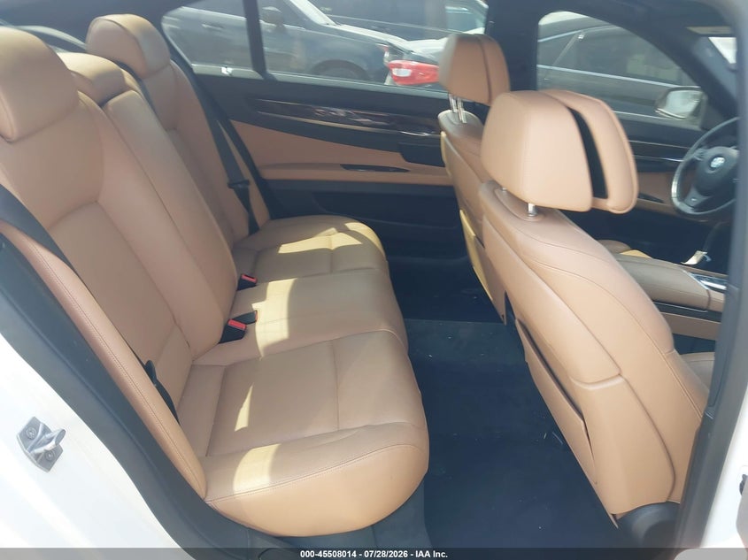 2015 BMW 740LI auction photo 8