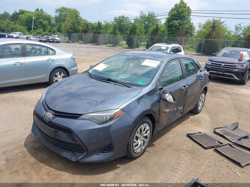 2018 Toyota Corolla, Left Side, IAAI, VIN 2T1BURHE6JC114089 — photo 2