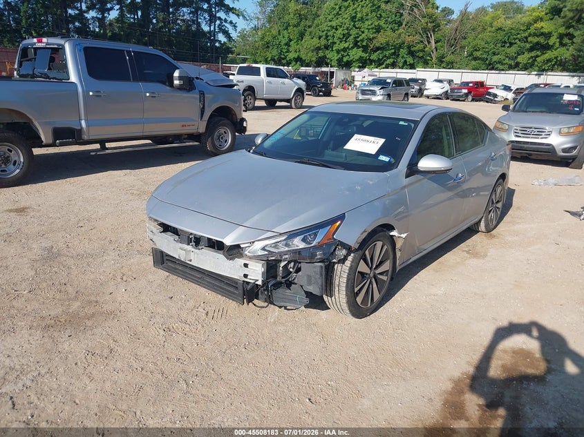 2020 NISSAN ALTIMA auction photo 2