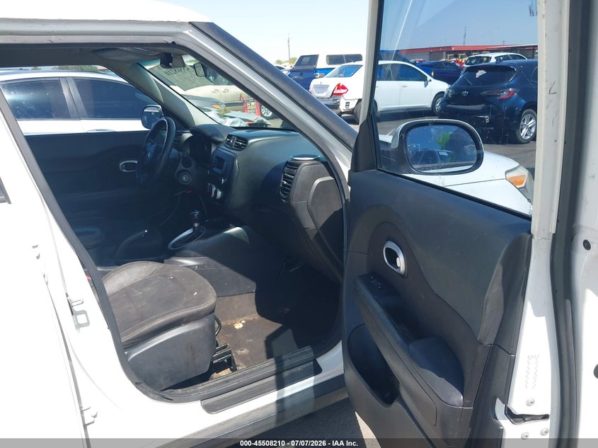 2015 KIA SOUL auction photo 5
