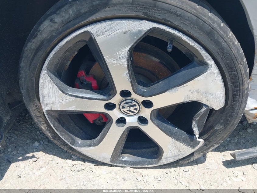 2018 Volkswagen Golf Gti 2.0T Autobahn/2.0T S/2.0T Se VIN: 3VW547AU7JM290043 Lot: 45508229