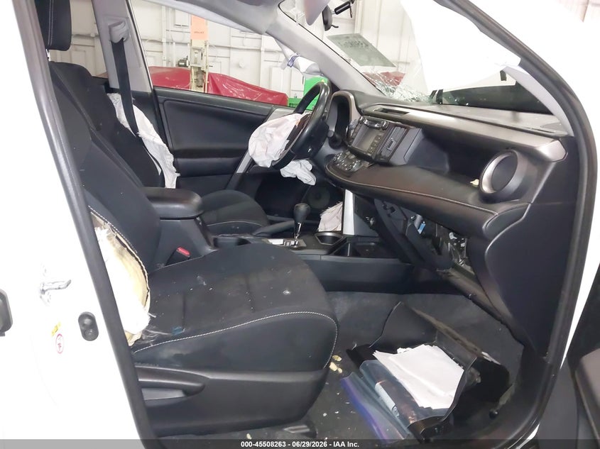 2016 TOYOTA RAV4 auction photo 5