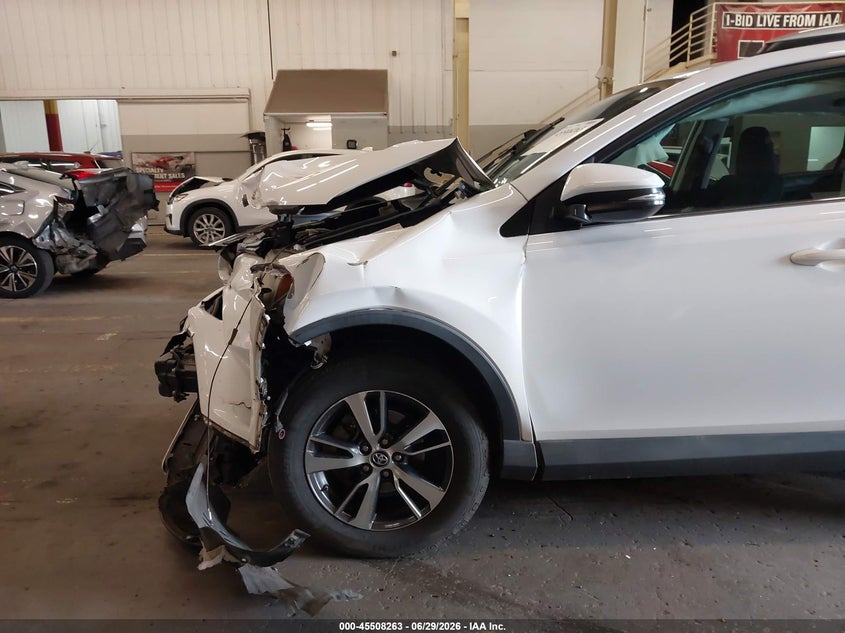 2016 TOYOTA RAV4 auction photo 6