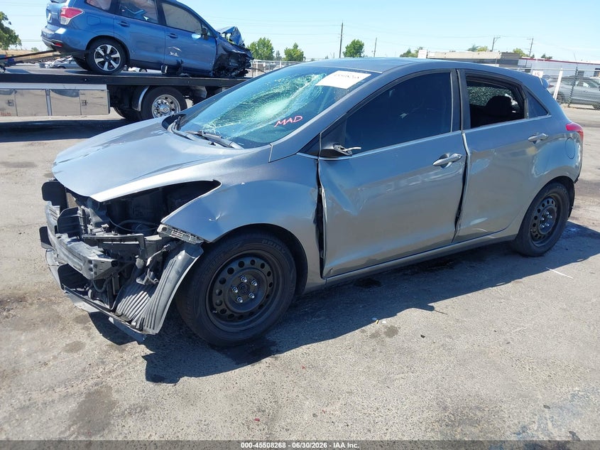 2017 Hyundai Elantra Gt KMHD35LH2HU380594 photo 1