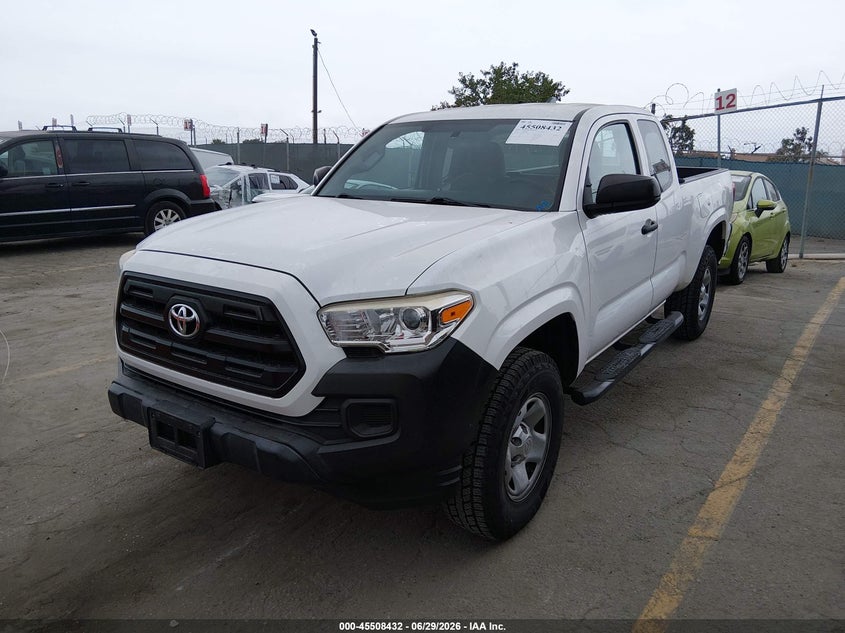 5TFRX5GN8HX100027 2017 Toyota Tacoma Sr photo 1