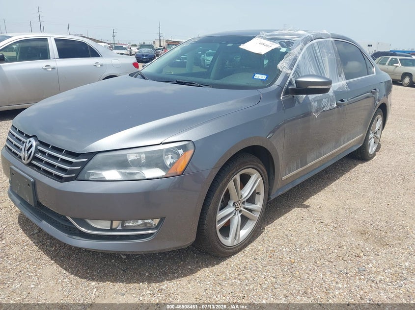 2014 VOLKSWAGEN PASSAT auction photo 2