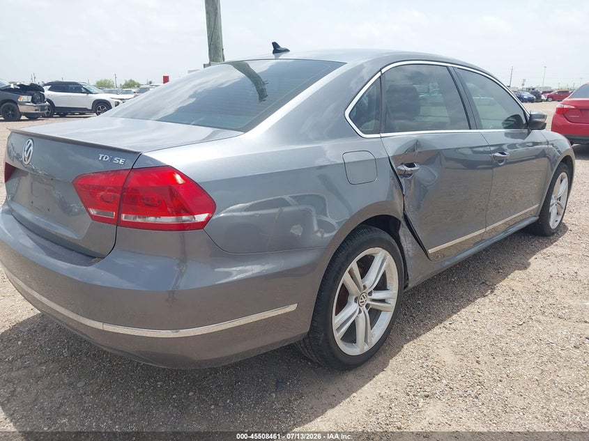 2014 VOLKSWAGEN PASSAT auction photo 4
