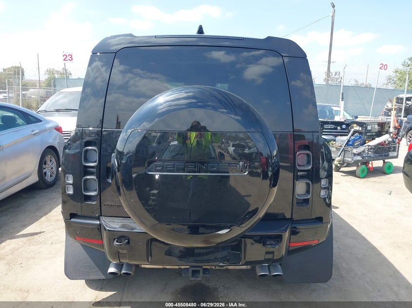2024 Land Rover Defender 90 VIN: SALEB6EE9R2285796 Lot: 45508480
