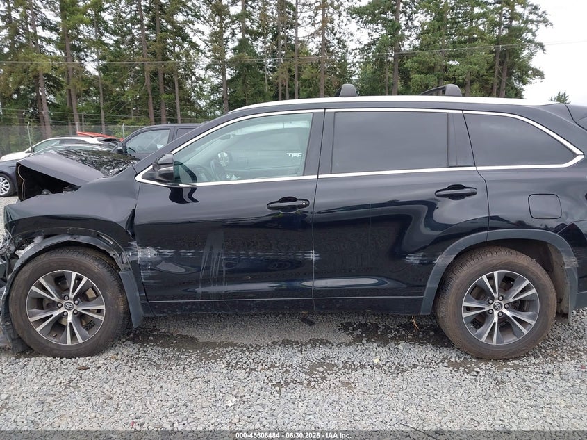 2016 TOYOTA HIGHLANDER XLE V6 — Фото 15