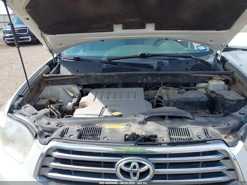 2010 Toyota Highlander Limited V6 VIN: 5TDDK3EH5AS001929 Lot: 45508562