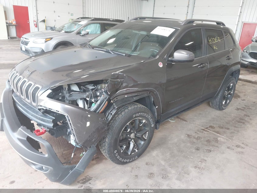 2015 Jeep Cherokee, Front End, IAAI, VIN 1C4PJMBS6FW696791 — photo 2