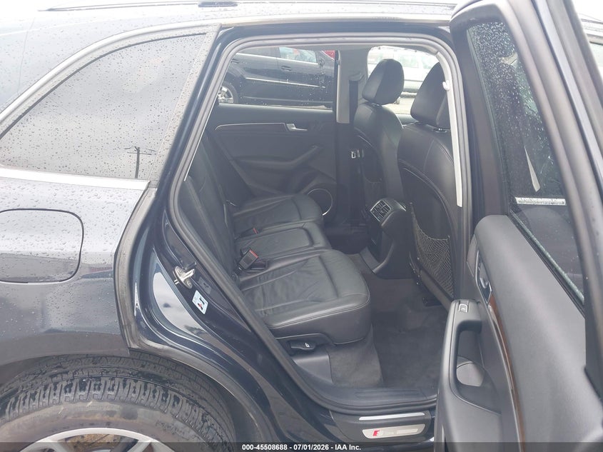 2013 AUDI Q5 3.0T PREMIUM PLUS · Photo 8