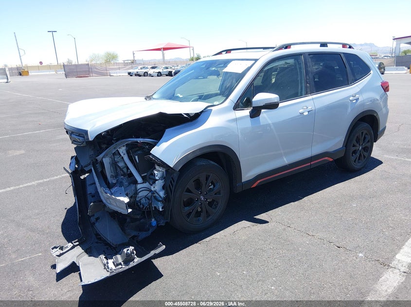 2022 SUBARU FORESTER auction photo 2