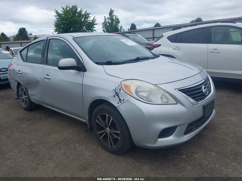 2014 NISSAN VERSA 1.6 SV