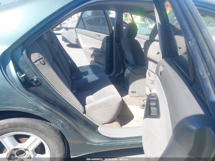 2005 TOYOTA CAMRY auction photo 8