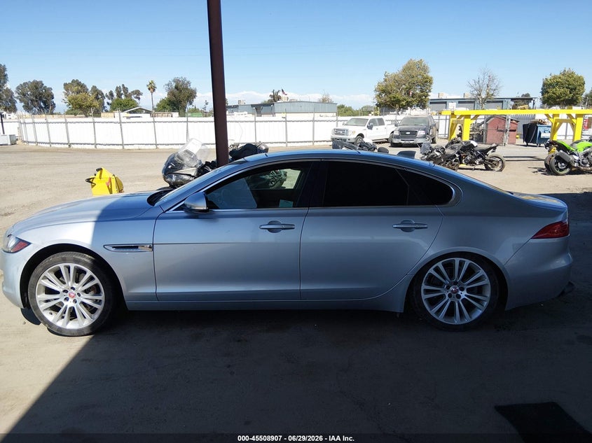 2017 Jaguar Xf 20D Prestige VIN: SAJBE4BN1HCY48801 Lot: 45508907