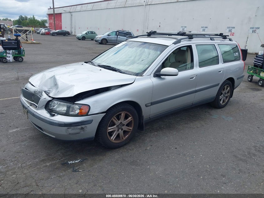 2004 Volvo V70, Front End, IAAI, VIN YV1SW61T542406234 — photo 2