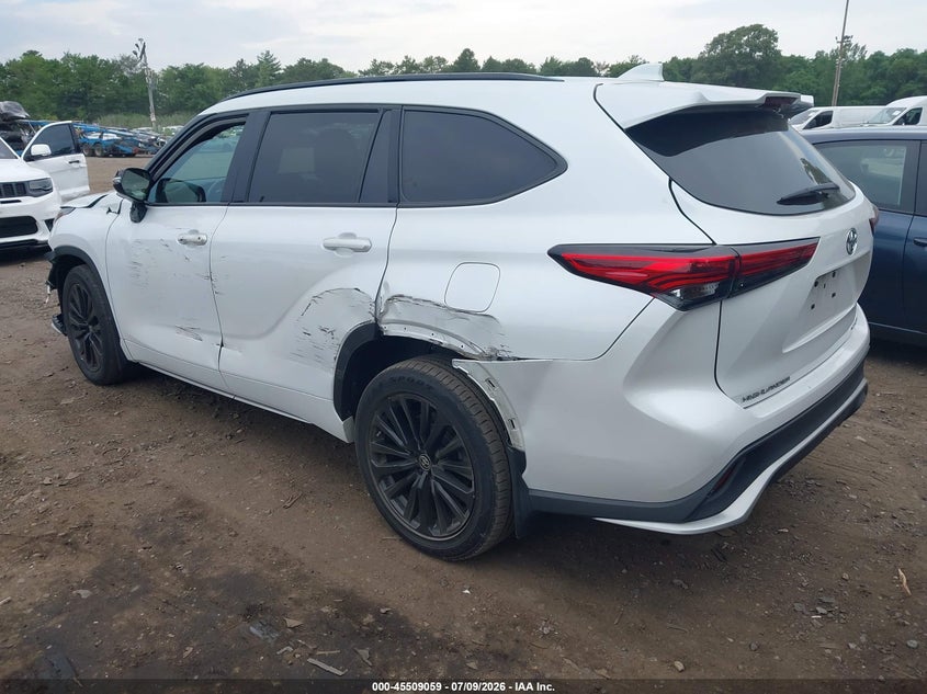 2023 TOYOTA HIGHLANDER auction photo 3
