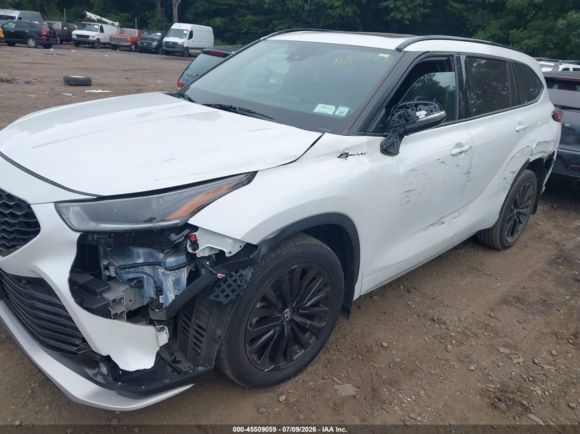 2023 TOYOTA HIGHLANDER auction photo 6