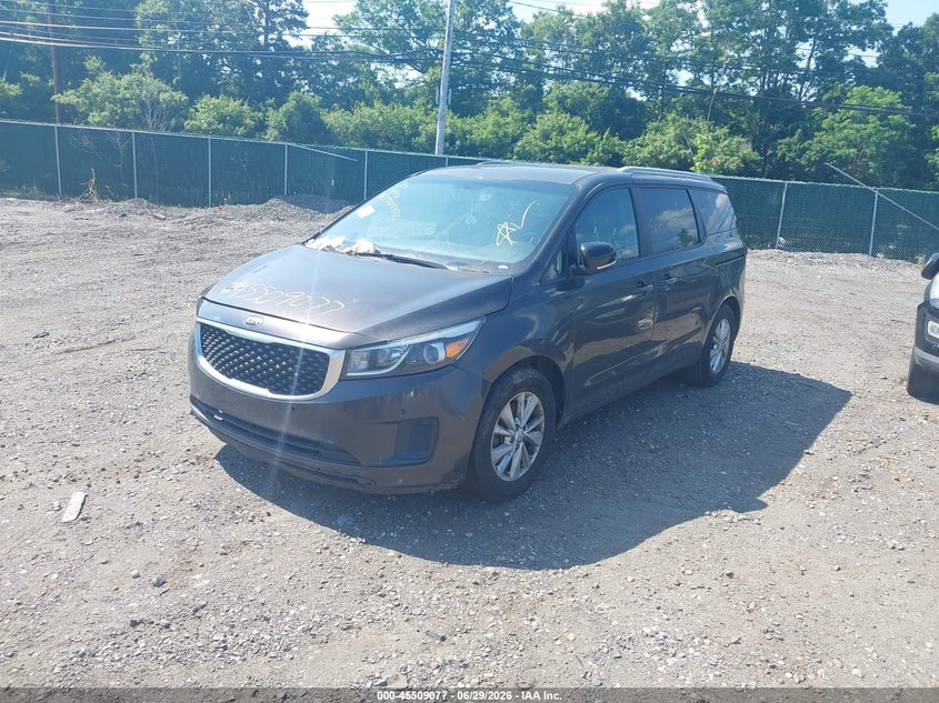 2017 KIA SEDONA auction photo 2