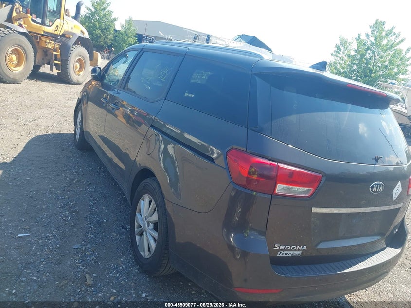 2017 KIA SEDONA auction photo 3