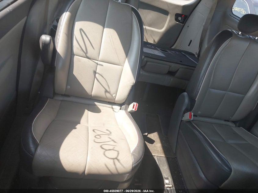 2017 KIA SEDONA auction photo 8