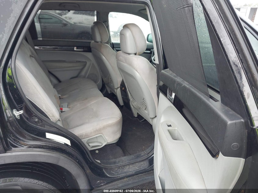 2014 KIA SORENTO auction photo 8