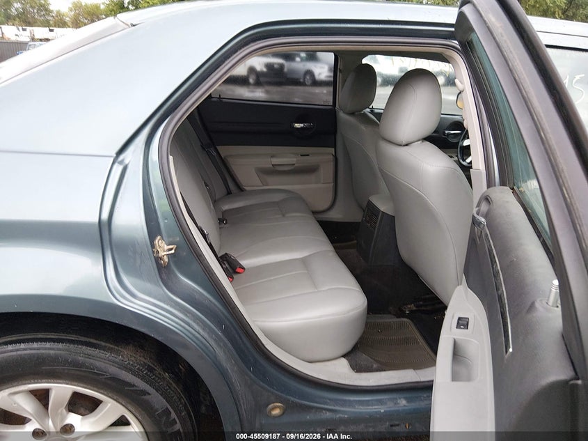 2006 CHRYSLER 300 auction photo 8