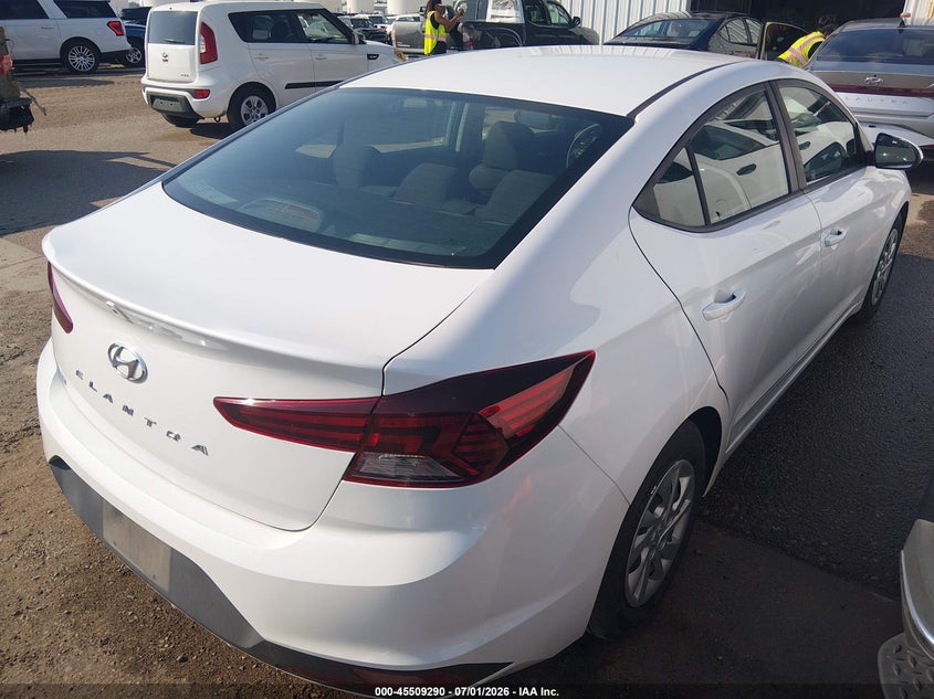 2020 HYUNDAI ELANTRA auction photo 4