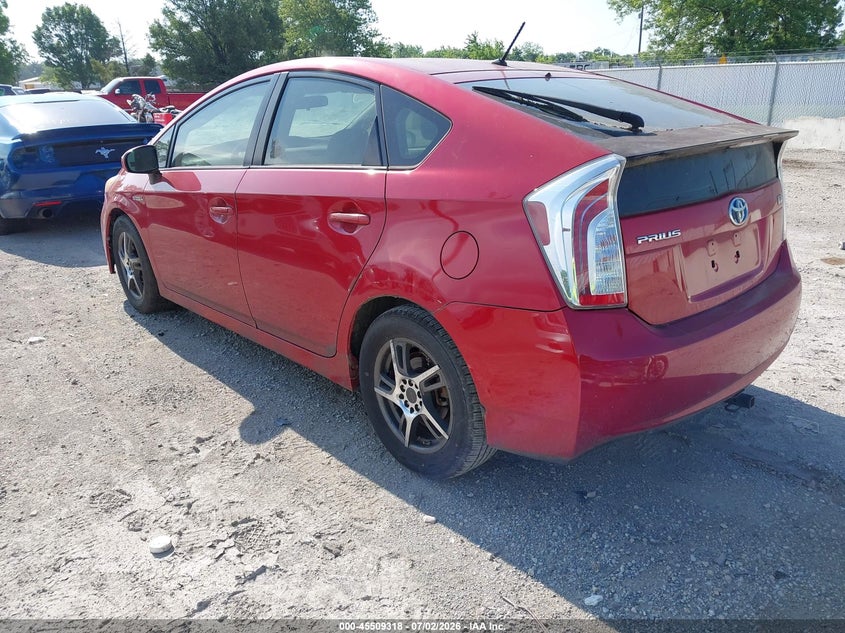 2013 TOYOTA PRIUS auction photo 3
