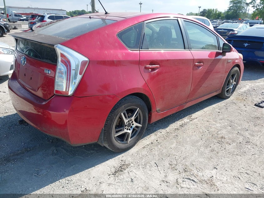 2013 TOYOTA PRIUS auction photo 4