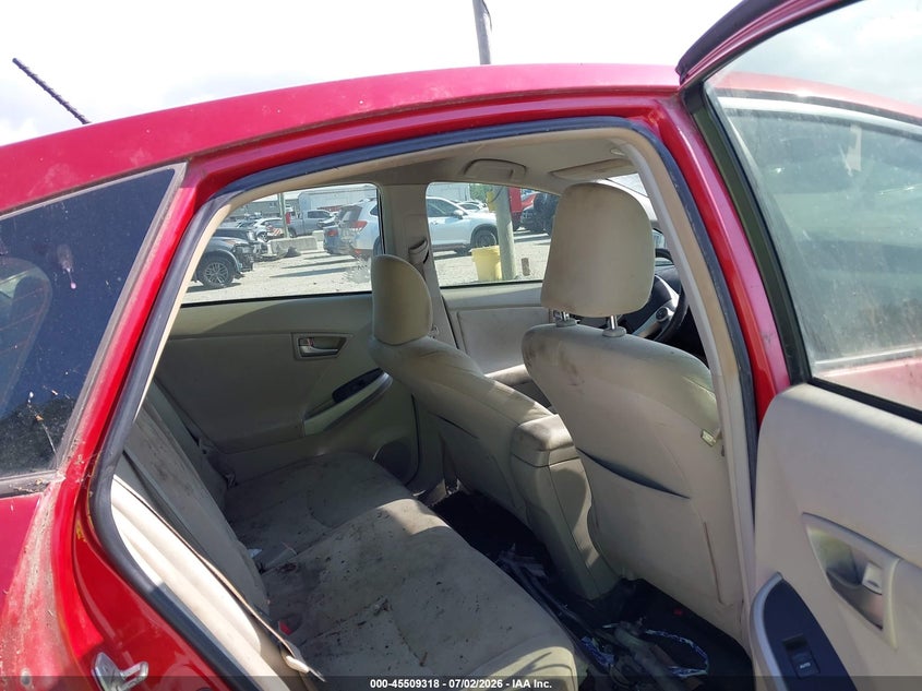 2013 TOYOTA PRIUS auction photo 8