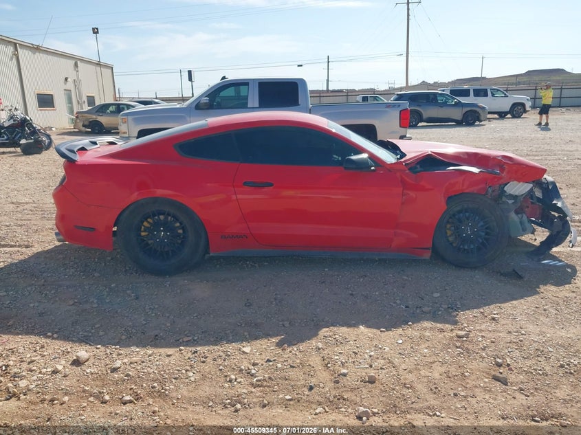 FORD MUSTANG - zdjęcie 13