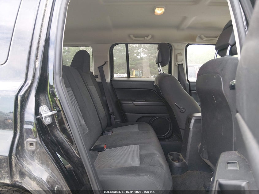2016 JEEP PATRIOT auction photo 8