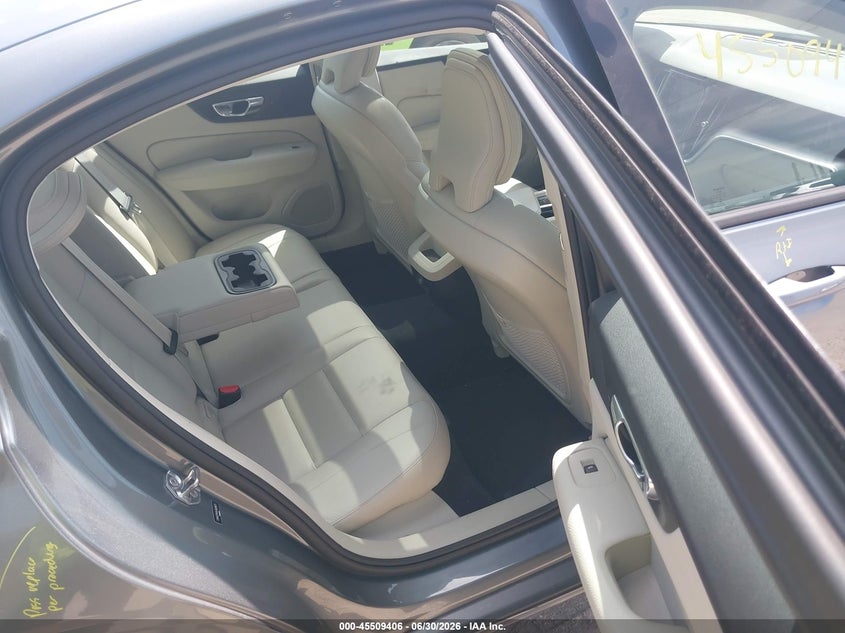 2020 Volvo S60 T6 Momentum VIN: 7JRA22TKXLG033673 Lot: 45509406