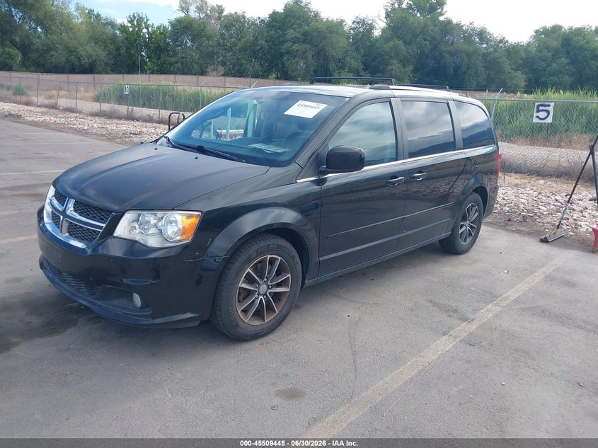 2017 Dodge Grand Caravan Sxt 2C4RDGCG9HR545631 photo 1